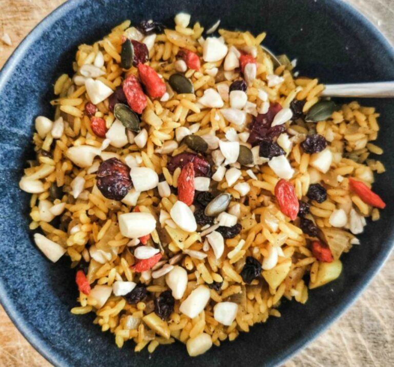 Πιλάφι με αποξηραμένα φρούτα, ξηρούς καρπούς και σπόρους | Τέλειο συνοδευτικό