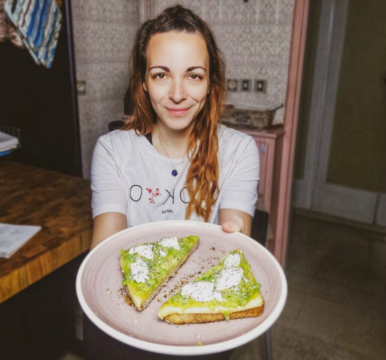 Τι τρώω σε μια μέρα (Μενού 1178 θερμίδων)