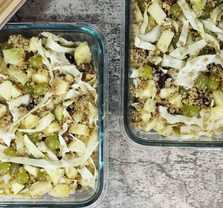 Φθινοπωρινή σαλάτα με κινόα, μήλο και σταφύλι!