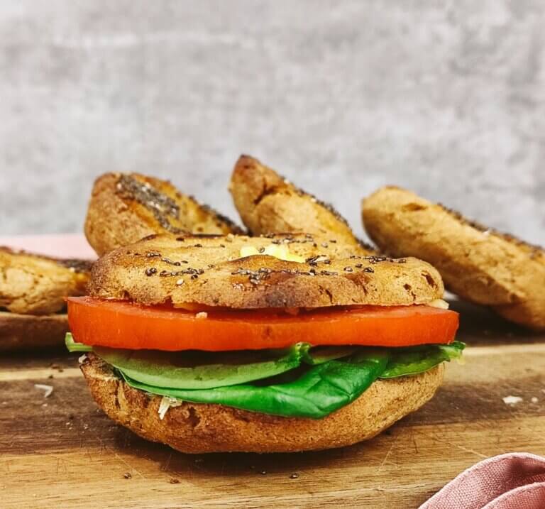Bagels 2 υλικών χωρίς αλεύρι | Για όσους έχουν συχνά φουσκώματα bagel-χωρις-αλευρι