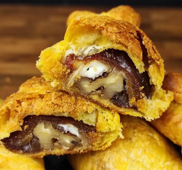 Χουρμαδοπιτάκια με φέτα | Ο τέλειος συνδυασμός αλμυρού-γλυκού