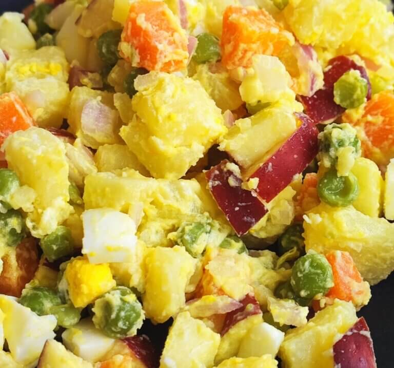 H πιο δημοφιλής πατατοσαλάτα της Πολωνίας | Salatka Jarzynowa