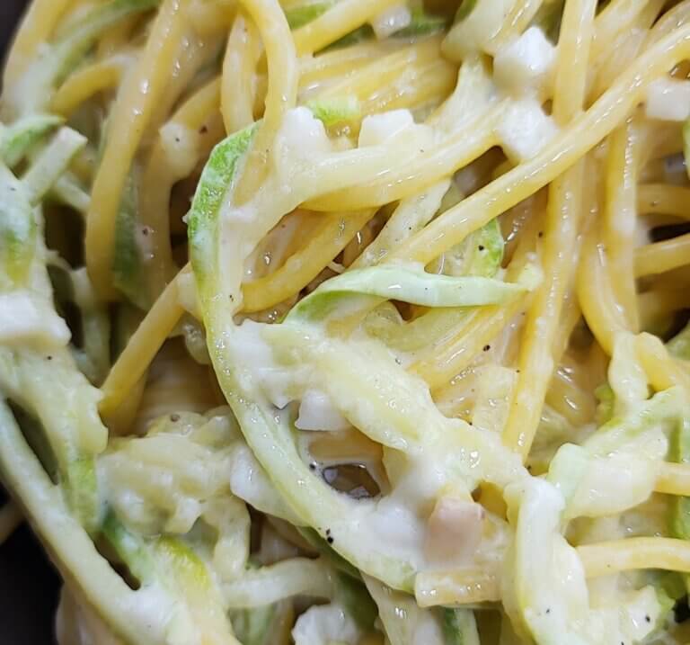 Zoodles | Μακαρονάδα από κολοκυθάκια μακαροναδα-κολοκυθιων