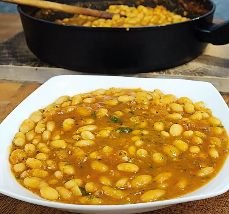 Φασολάδα με picada | Ο πιο απλός τρόπος για να χυλώσει