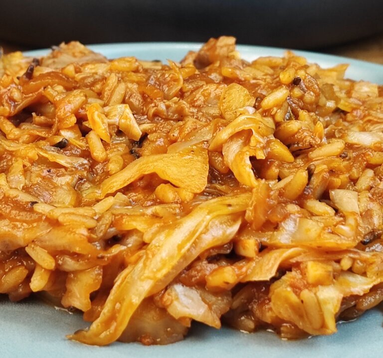 Τεμπέλικοι λαχανοντολμάδες | 242 θερμίδες