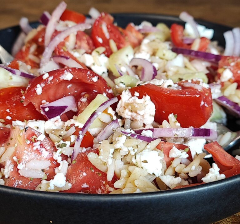 Σαλάτα με κριθαράκι και φέτα | Καλοκαιρινό lunchbox