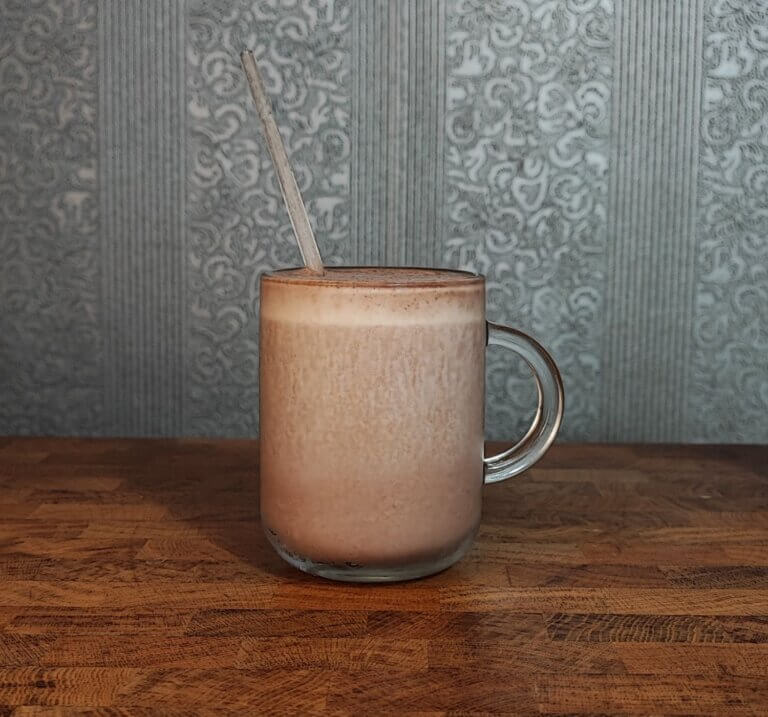 Σπιτικό σοκολατούχο γάλα | Light και πολύ εύγευστο