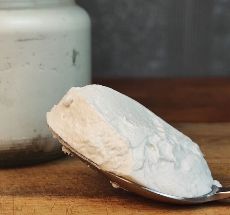 Σπιτική σαντιγί με 2 υλικά | Vegan