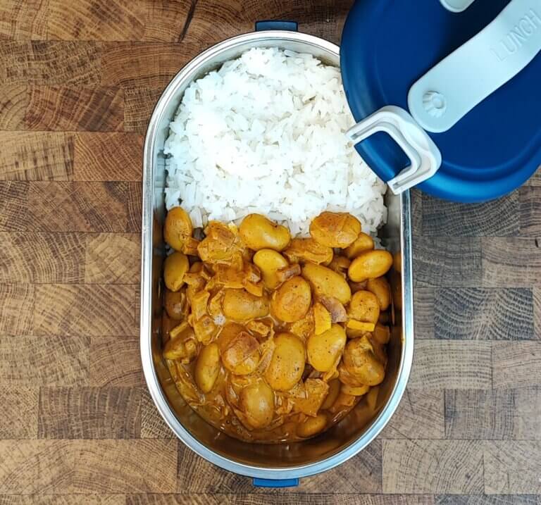 Κρεμώδη φασόλια με πιλάφι | Έτοιμο σε 10΄