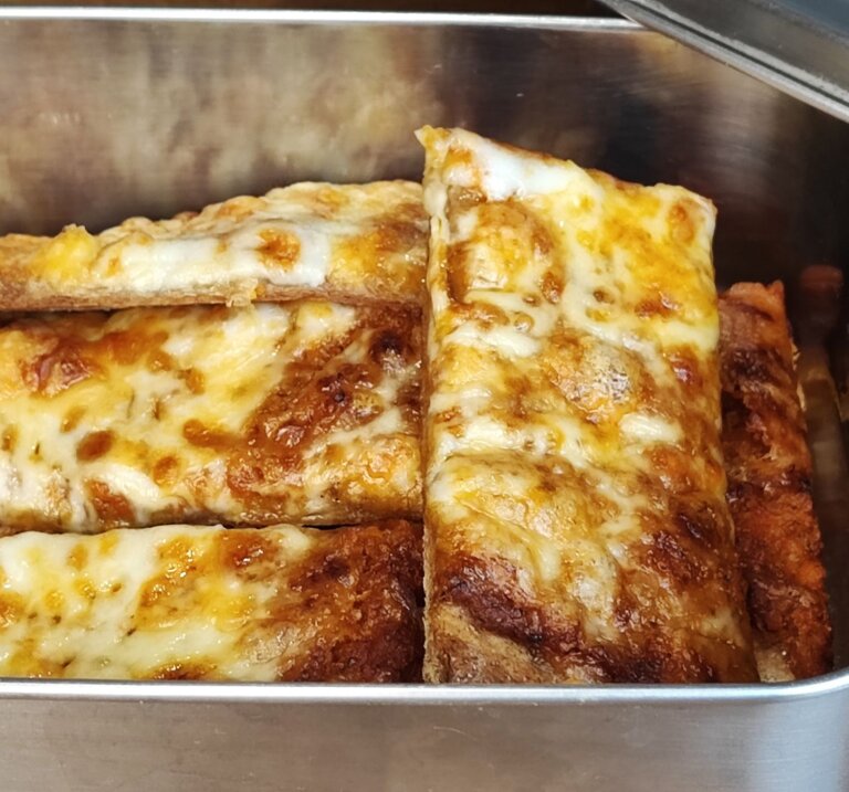 Σπιτική πίτσα με αλεύρι ολικής και cottage | + κρυμμένα λαχανικά στη σάλτσα της