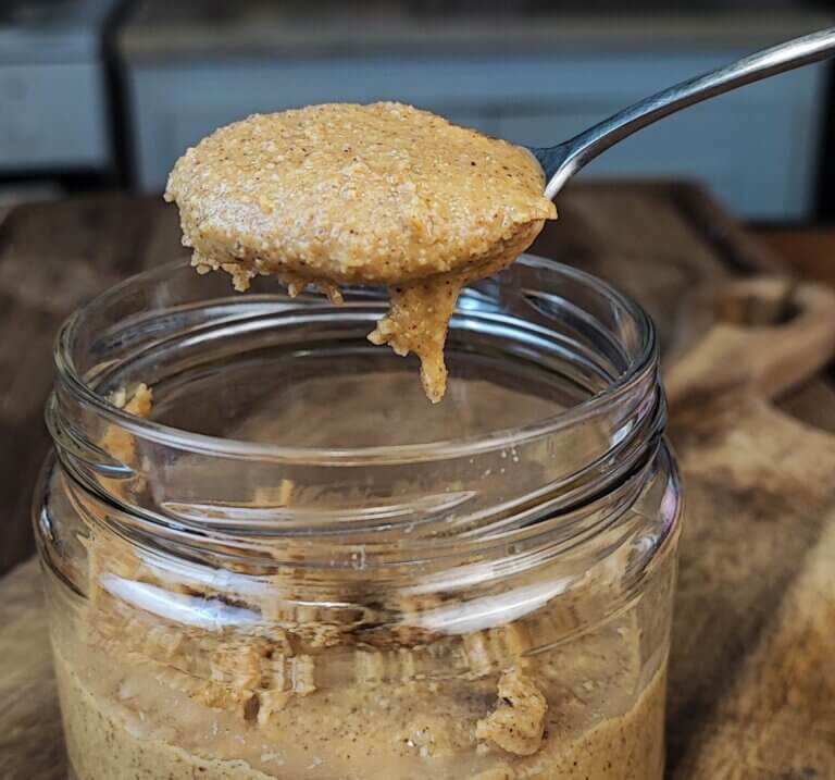 Σπιτικό φουντουκοβούτυρο