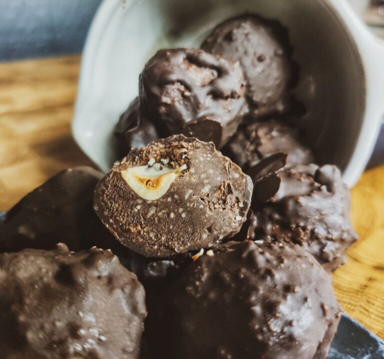 Ferrero Rocher ψυγείου χωρίς ζάχαρη | 65 θερμίδες το ένα