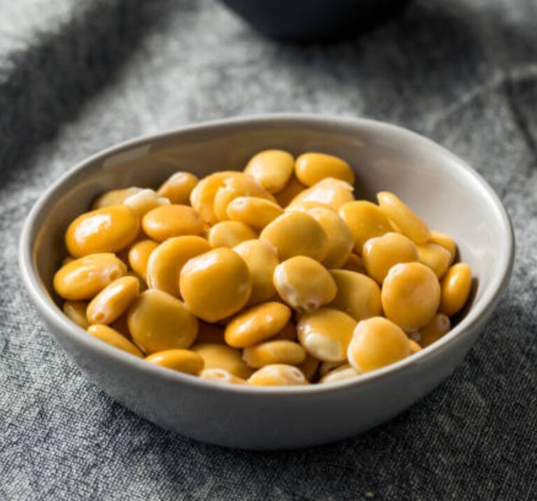 Τι είναι τα λούπινα και πώς τα μαγειρεύουμε